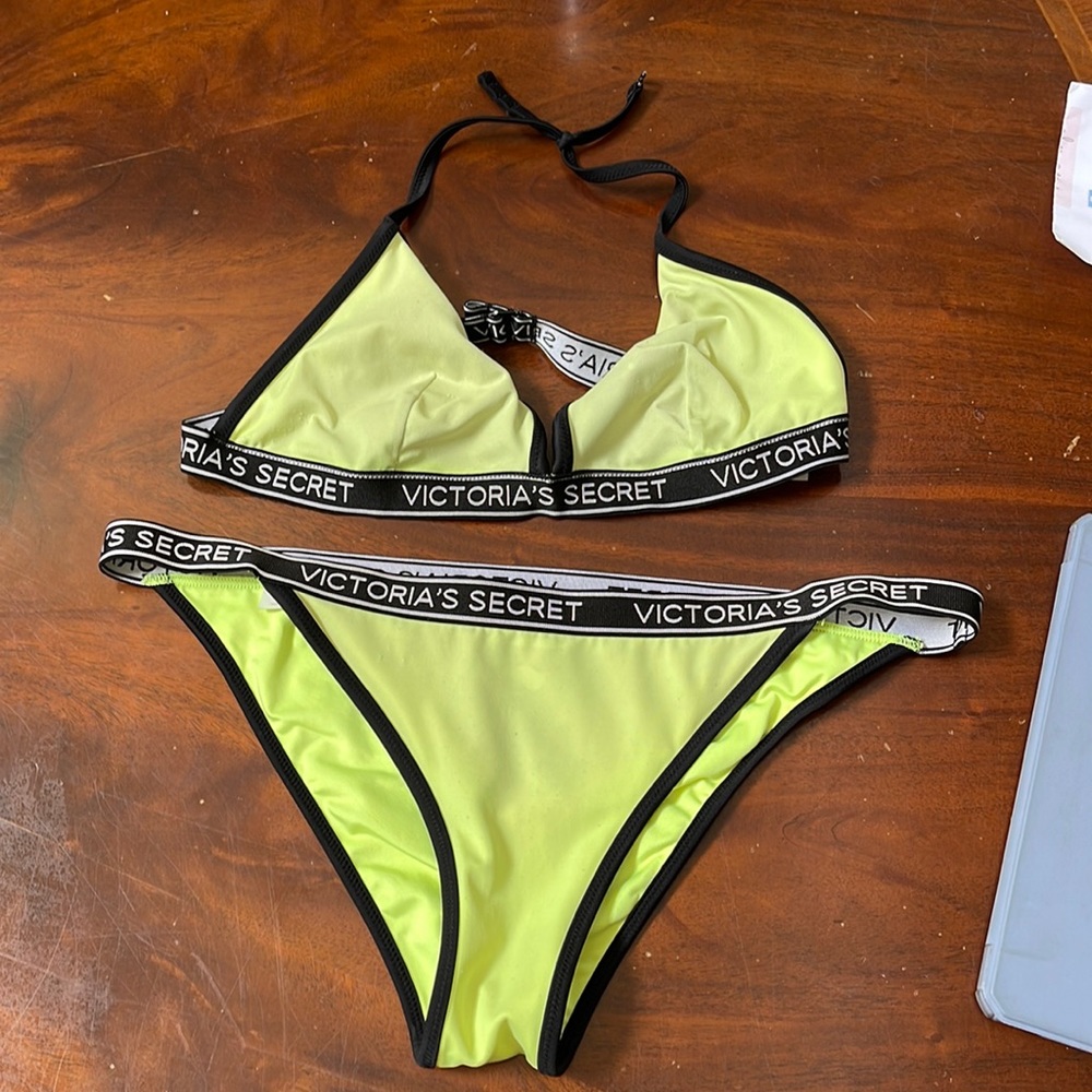 Victoria Secrets yellow with black logo trim large